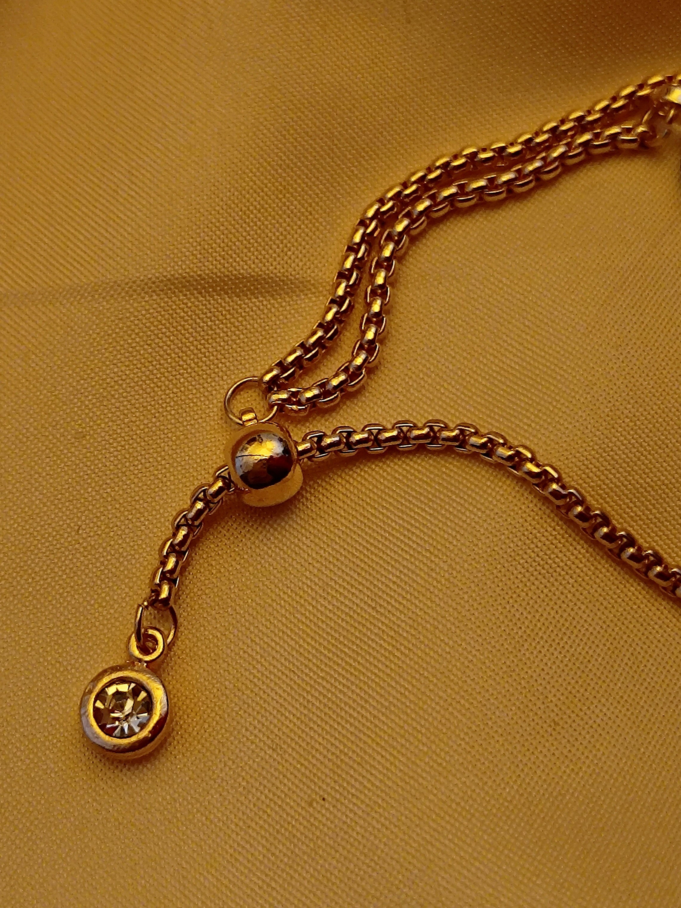 "Amethyst" - elegante Armbanduhr mit lila Kristallblüten